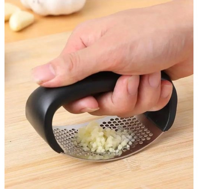 Прес для часнику з ручкою Kitchenware R90345